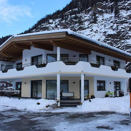 Apart Adlerblick Apartamento Längenfeld Exterior foto